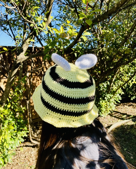 Minty_Mia's make photo for Bee Bucket Hat
