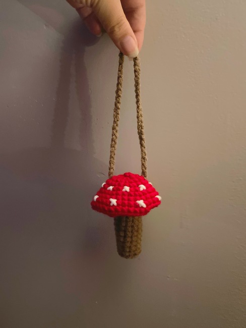 Skylaarxo's make photo for Lipbalm/Chapstick mushroom holder