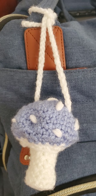 Leilacrochets's make photo for Lipbalm/Chapstick mushroom holder