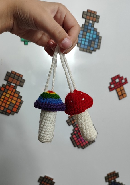 Lanaaaaaa's make photo for Lipbalm/Chapstick mushroom holder