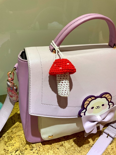 ichigomochii's make photo for Lipbalm/Chapstick mushroom holder