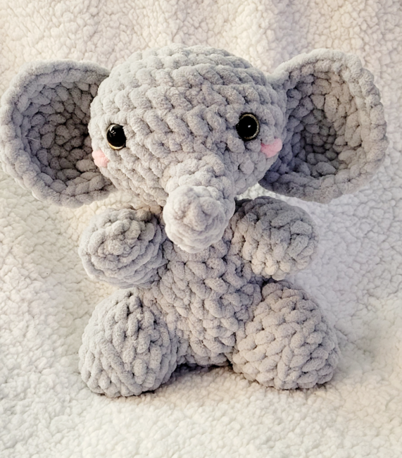 AlyssaLynn's make photo for Chunky Crochet Elephant