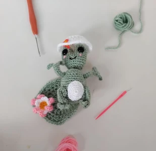 Flora Frog!