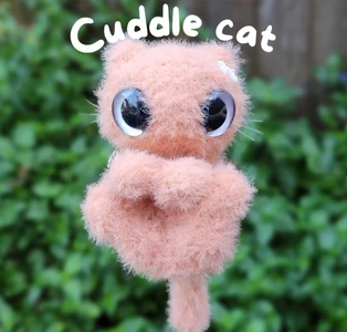 Cuddle Cat (Low-sew)