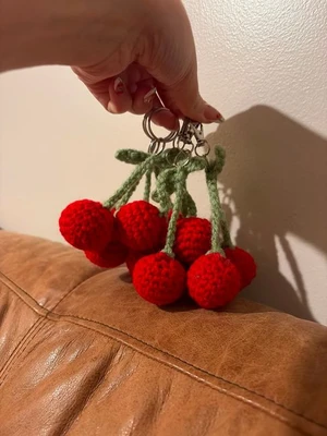 Cherry (keychain)