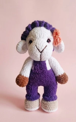 Sophie the Sheep Crochet Pattern.