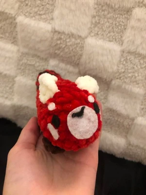 Reyna the low-sew loaf red panda (Collab)
