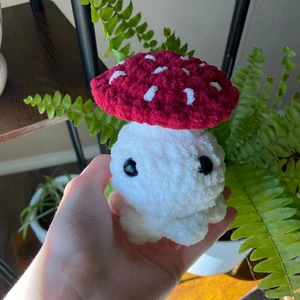 Max the Mushroom Octopus (No Sew)