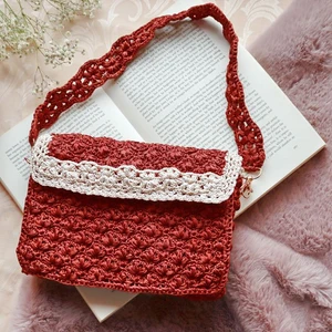 Victorian Jasmine Clutch Crochet Pattern