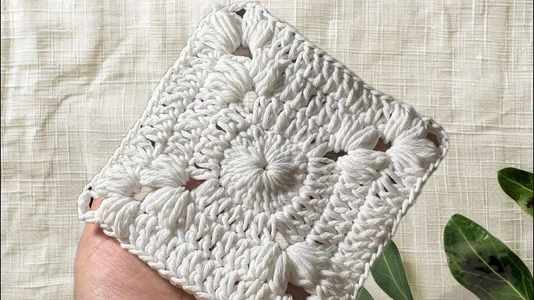 Easy Crochet Granny Square Tutorial for Beginners | Beautiful Textured Square Pattern