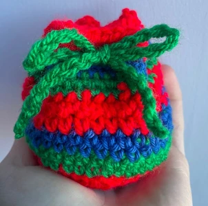 Round D&D dice bag
