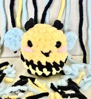 Little Buddy the Bee (1.5 inches tall)