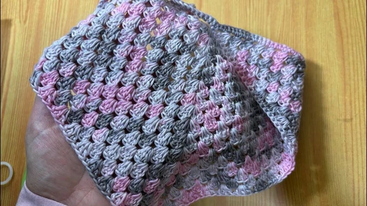 The Perfect Crochet Headband for Beginners! (Super Easy)