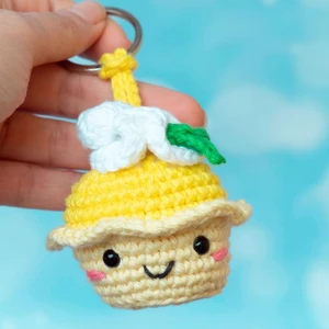 Cupcake keychain