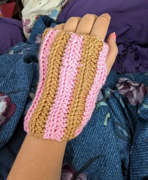 Two-Color Fingerless Gloves