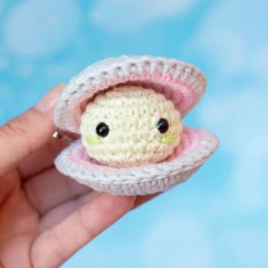Clam Keychain crochet pattern
