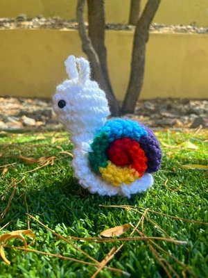 Pride Snails with Removable Shell