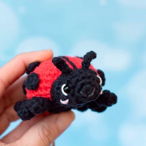 Ladybug Keychain crochet pattern