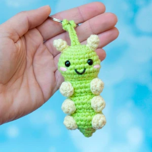 caterpillar keychain crocet pattern