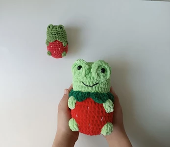 Low-sew Pattern Strawberry Frog