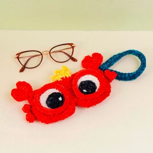 Crab Glasses Case Crochet Pattern