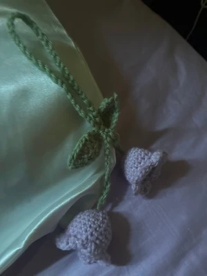 Bell flower keychain