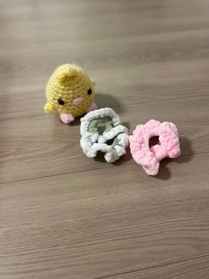 Simple scrunchie