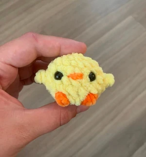 Mini chick