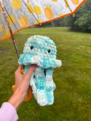 jellybean the jellyfish crochet plushie pattern