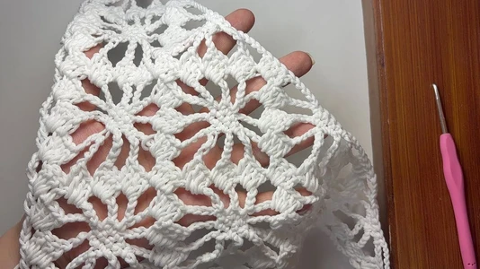 Easy Crochet Triangle Shawl Tutorial | Elegant Crochet Pattern