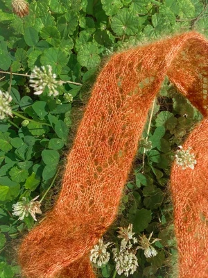\'in clover\' Scarf