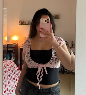 Beginner Friendly Front Tie Shrug