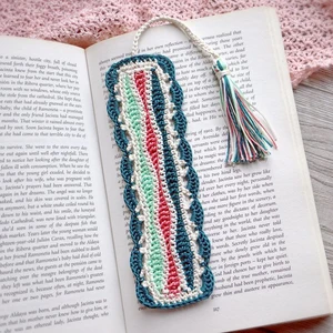 Riviera Crochet Bookmark Pattern