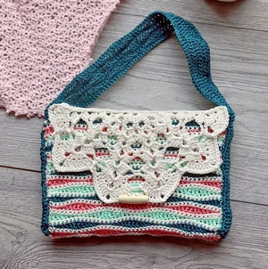 Riviera Crochet Book Clutch Pattern