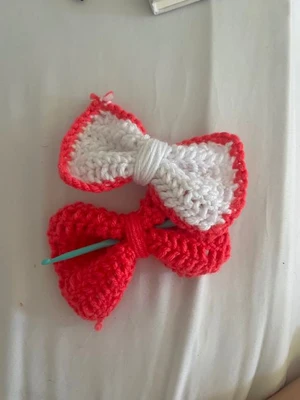 Easy bow charm