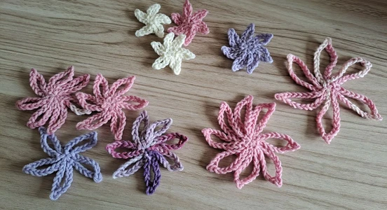 Pinwheel chain flower