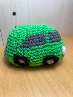Car amigurumi toy