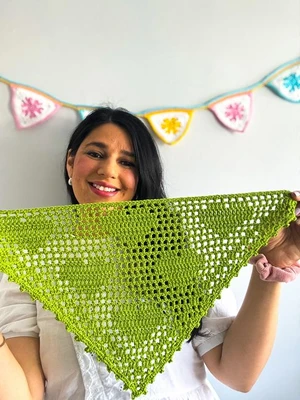 Love Hearts Fillet Crochet Bandana
