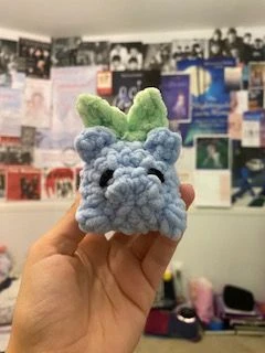 Blueberry Bear (low-sew)