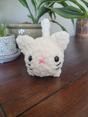 Loaf cat