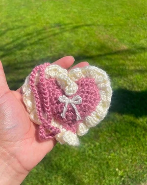 Ruffle Heart Bagcharm & Keychain
