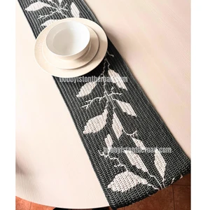 Leafy Hedges Table Runner