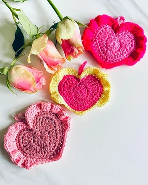 Frilly crochet heart