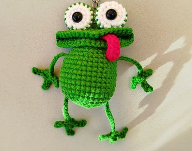 Amigurumi Funny frog keychain
