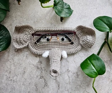 Elephant Glasses Holder