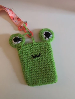 Frog ID holder. (Or envelope)