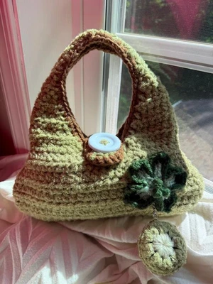Kiwi Dainty Bag