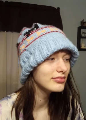 Playful kitty hat