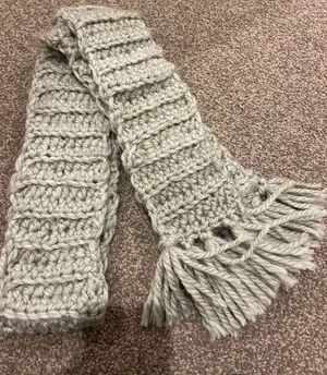 Winter scarf ( no sew!)