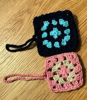 Granysquare pouch